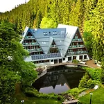 Jelenia Struga Medical 4* コバリ