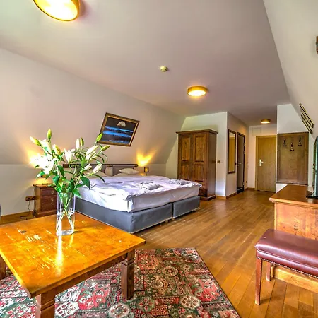 Jelenia Struga Medical 4*